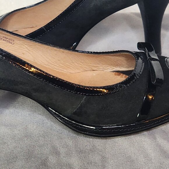 Sofft Black Suede and Patent Leather 3" Peep Toe Bow Detail Dress Pump Size 6.5M - Picture 12 of 16
